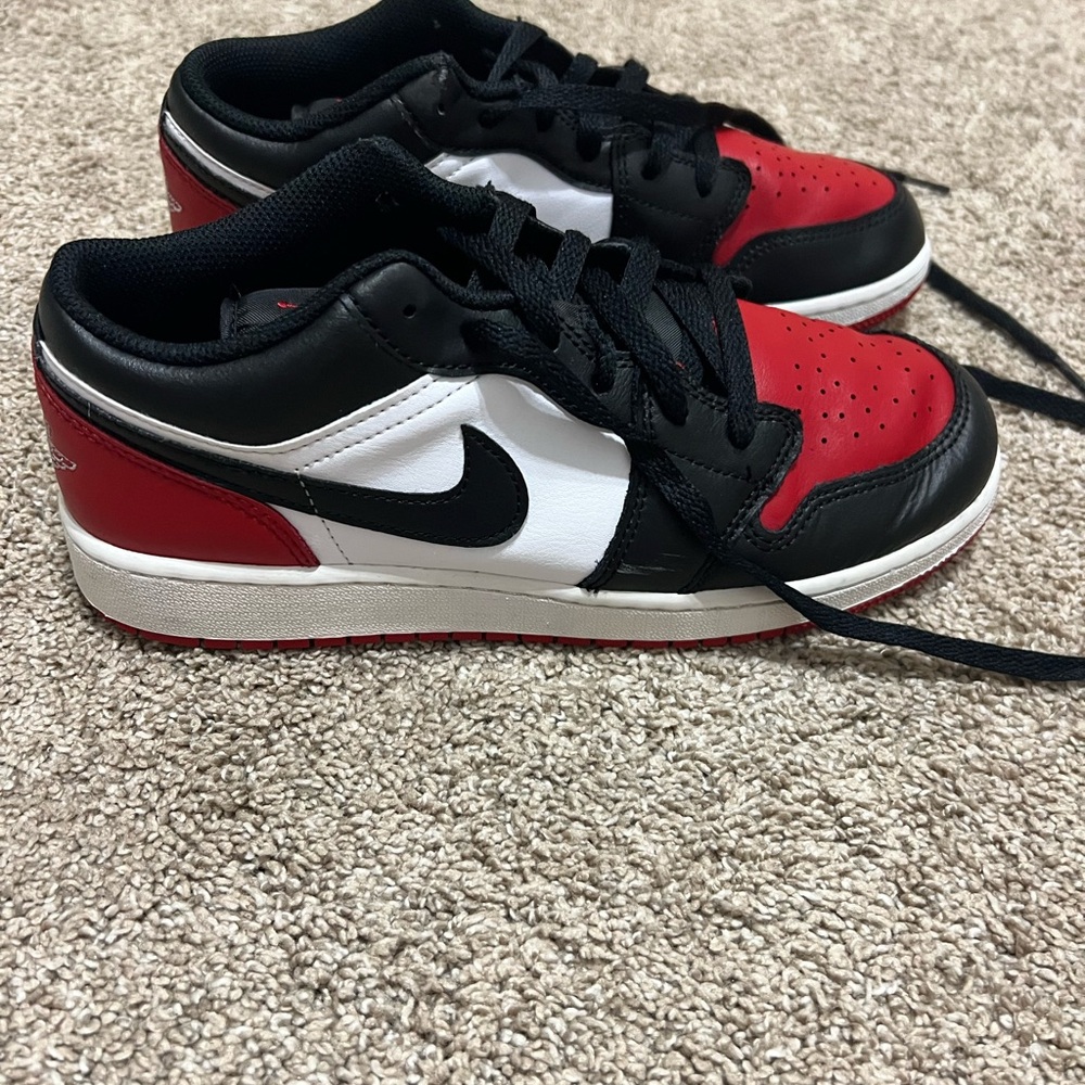 Nike Air Jordan Low Black Red Sneakers